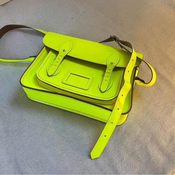 The Cambridge Satchel Company Women’s Leather Crossbody Bag Neon Yellow - Picture 6 of 9